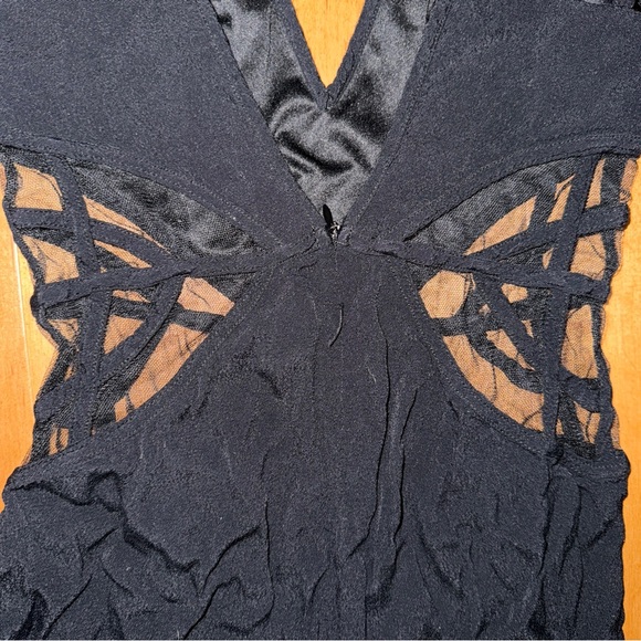 Tobi Black V Neck Maxi Tank Top Strap Dress Side Slits Mesh Paneling At Ribs - Picture 12 of 13